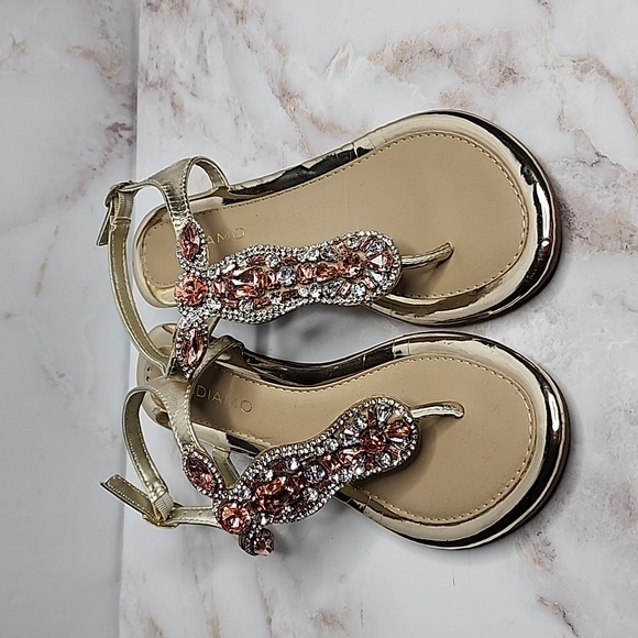 Gold sandals with rhinestones - Picture 3 of 6